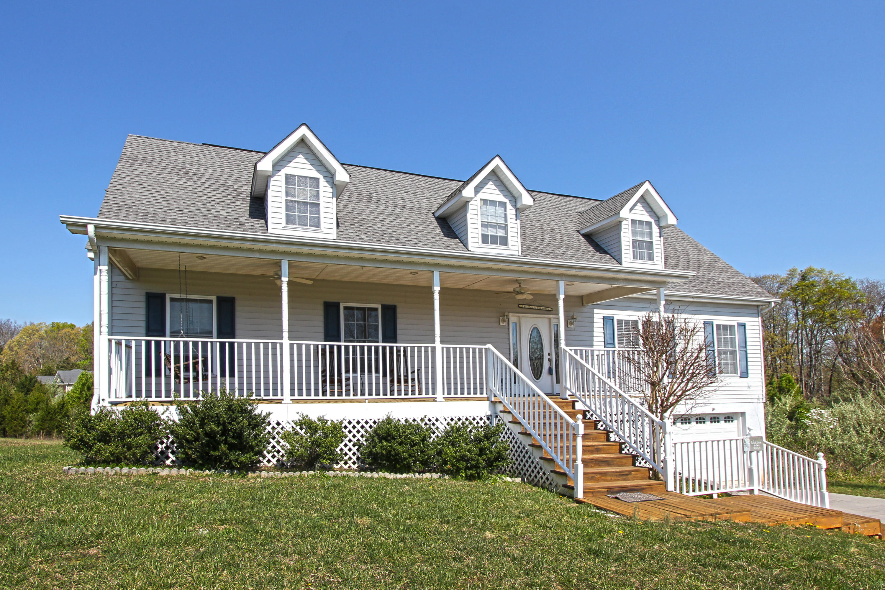 Photo 1 of 33 — 110 Pocola Way, Loudon, TN 37774