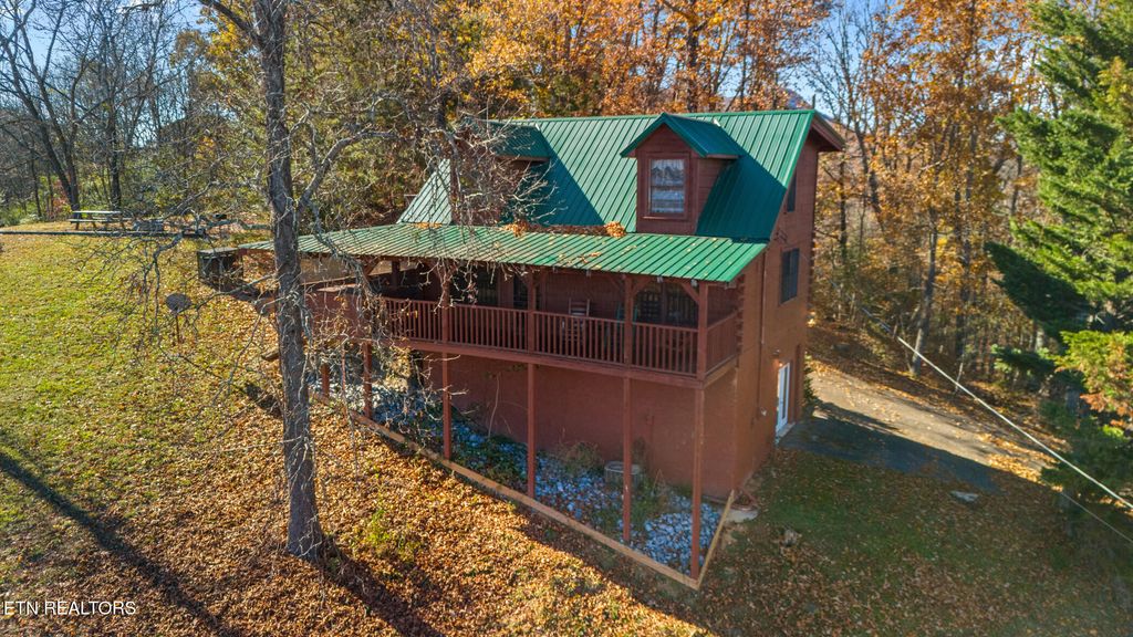 Photo of 1086 Sharp Hollow Rd, Sevierville, TN 37862 (MLS # 1322053)