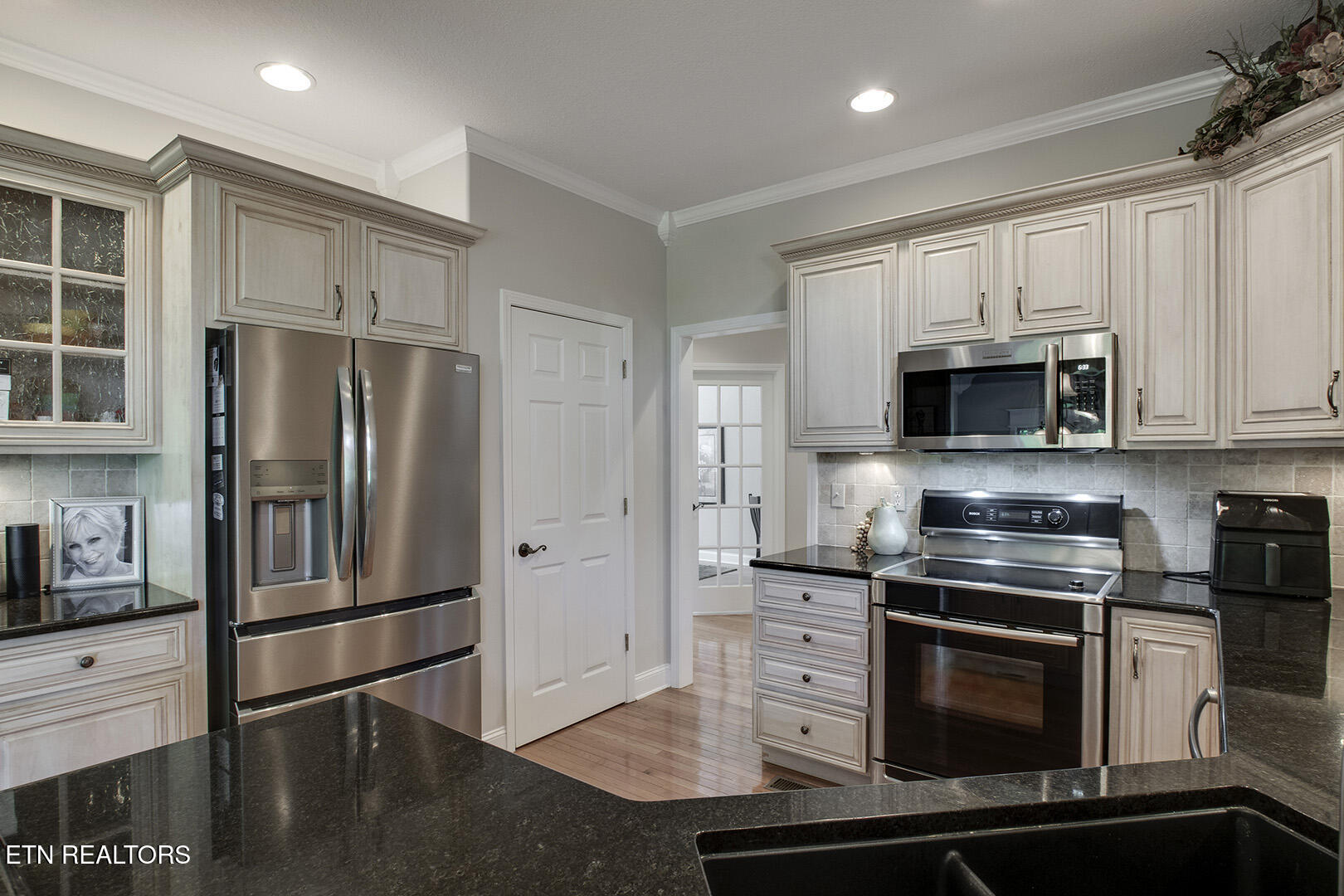 Loudon, Tennessee 37774, United States, 3 Bedrooms Bedrooms, ,3 BathroomsBathrooms,Residential,Active,191475