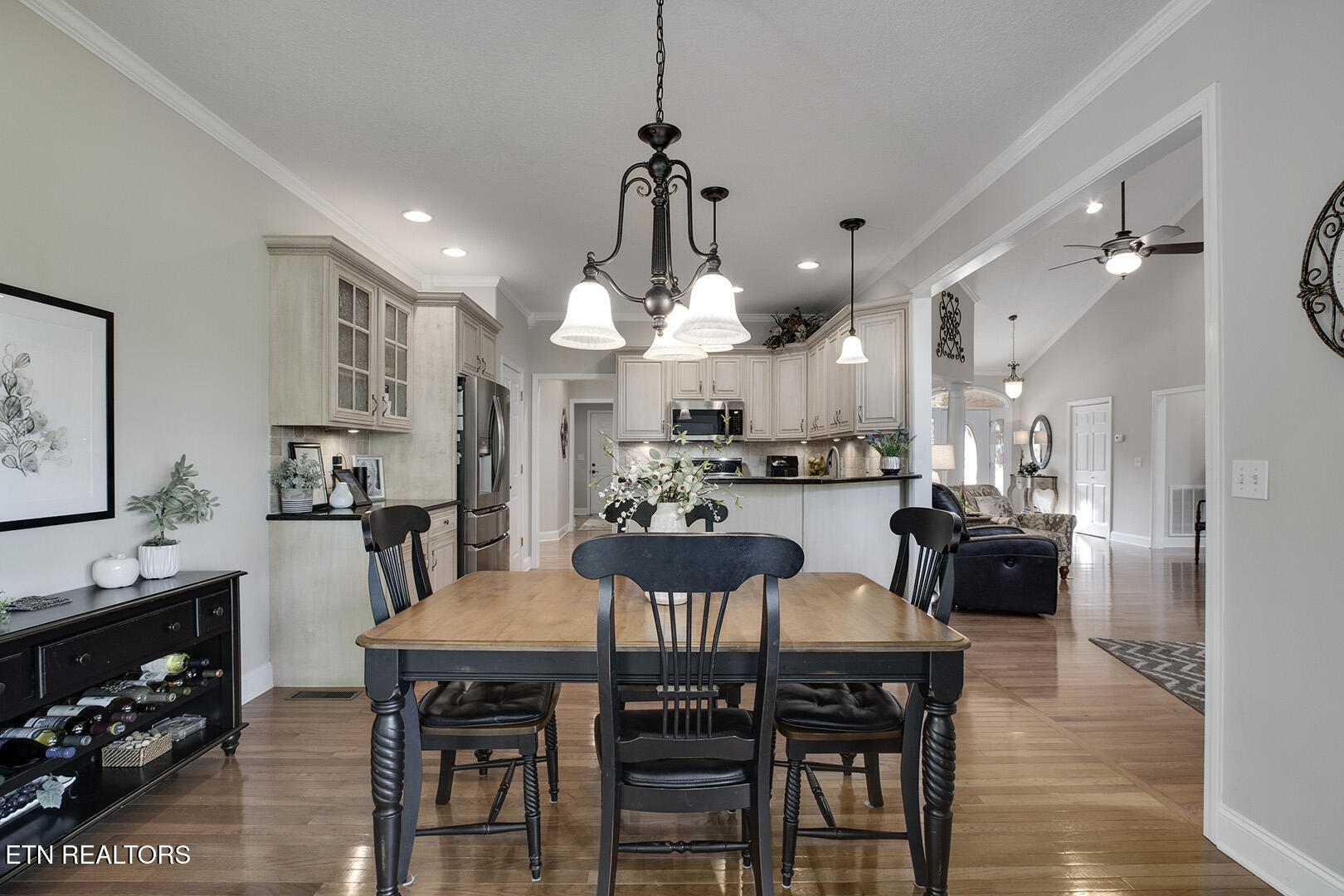 Loudon, Tennessee 37774, United States, 3 Bedrooms Bedrooms, ,3 BathroomsBathrooms,Residential,Active,191475