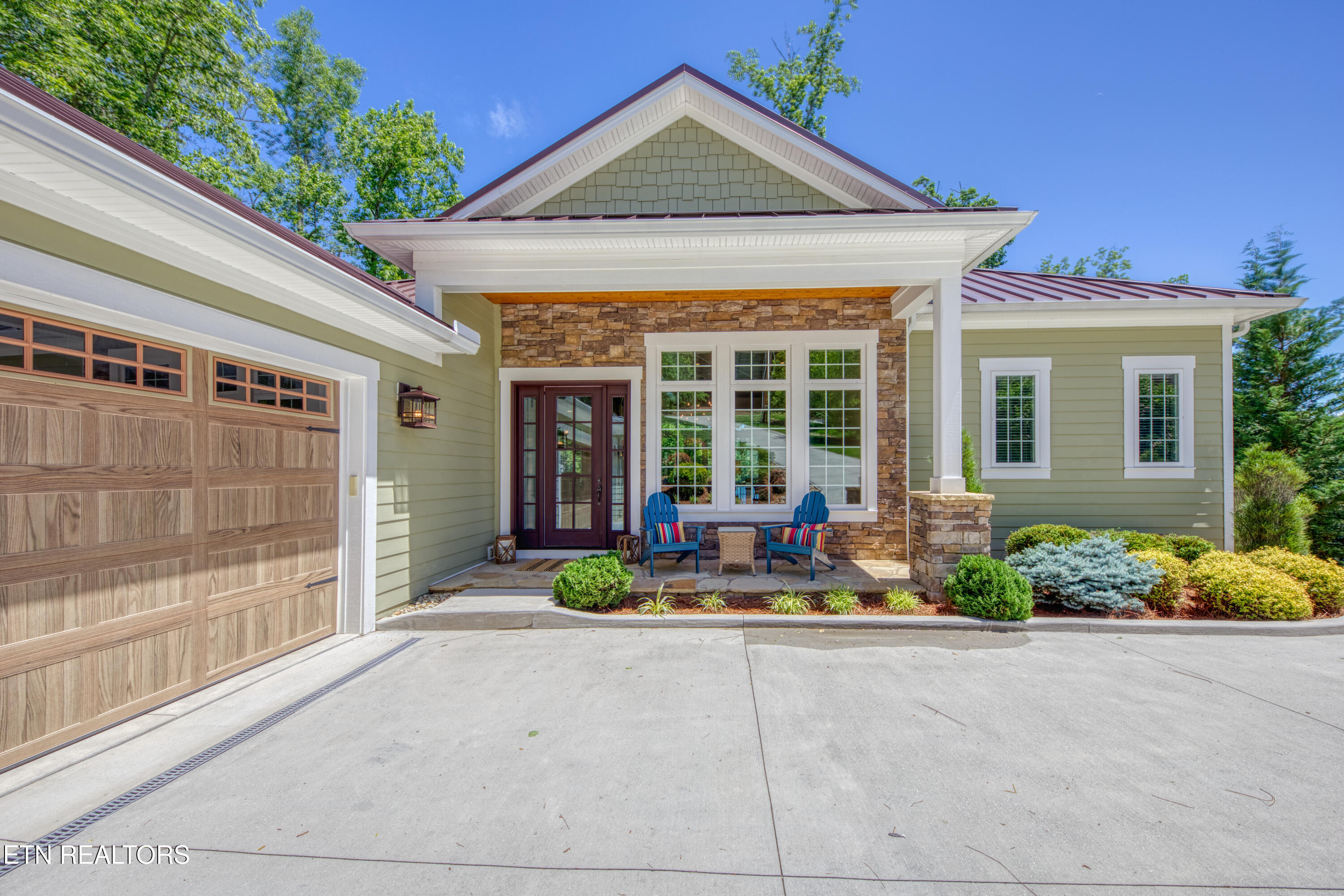 429 Hiawassee View Drive