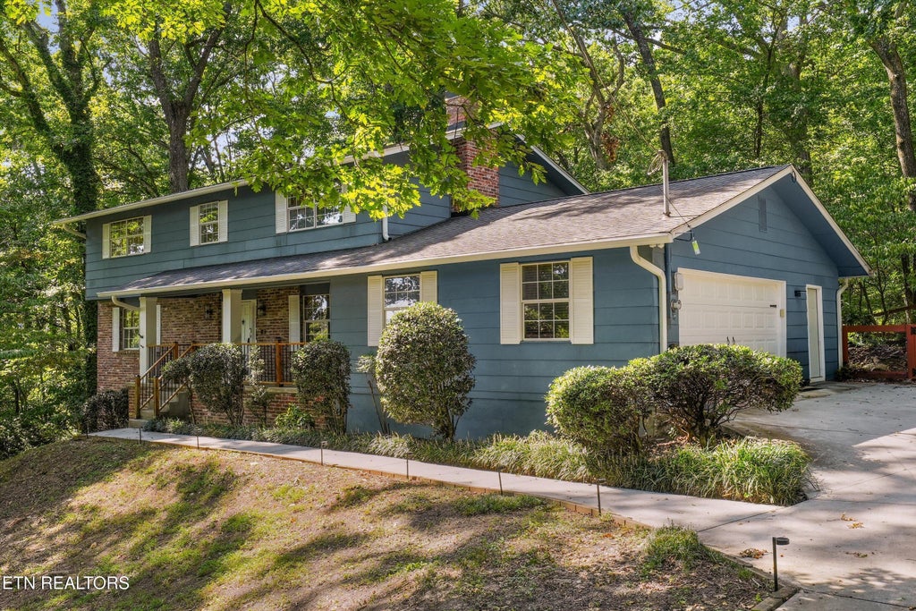 Photo of 1923 Northwood Drive, Knoxville, TN 37923 (MLS # 1354941)