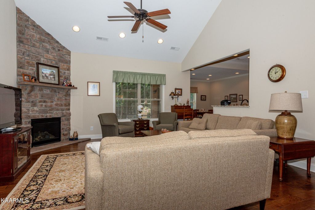 Photo of 1106 Linford Circle, Alcoa, TN 37701 (MLS # 1226942)