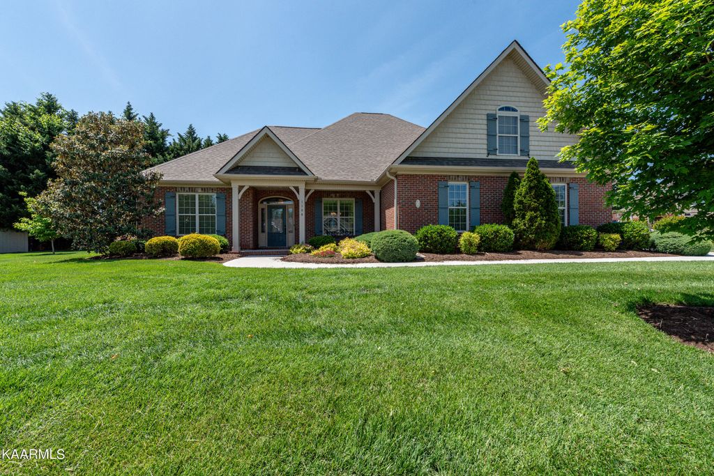 Photo of 1106 Linford Circle, Alcoa, TN 37701 (MLS # 1226942)
