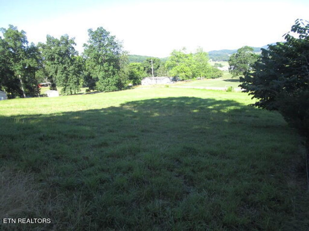 Photo of 2021 Jackson Rd, Rutledge, TN 37861 (MLS # 1267446)