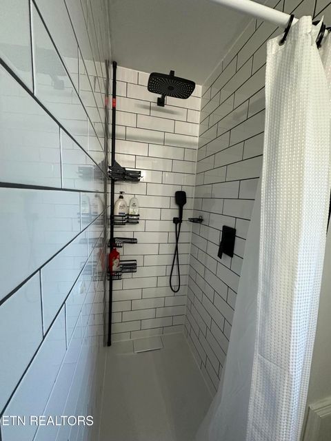 Tiny photo for 960 Cave Road Rd, Jefferson City, TN 37760 (MLS # 1325883)