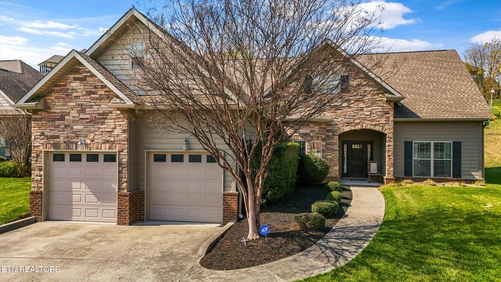 Photo of 714 Kennesaw Lane, Lenoir City, TN 37771 (MLS # 1334354)
