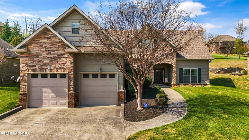 Photo of 714 Kennesaw Lane, Lenoir City, TN 37771 (MLS # 1334354)