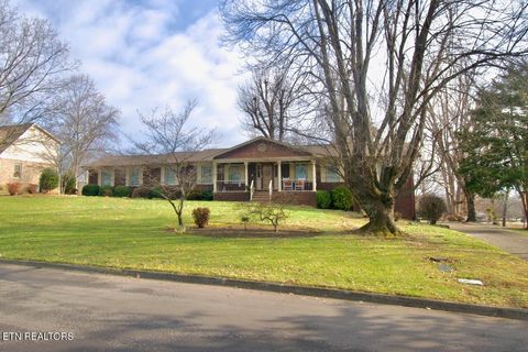 Photo of 102 York Circle, Maryville, TN 37803 (MLS # 1325781)