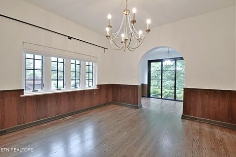 Tiny photo for 2221 Cherokee Blvd, Knoxville, TN 37919 (MLS # 1305008)