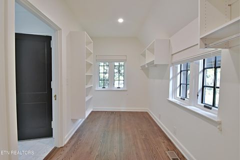 Tiny photo for 2221 Cherokee Blvd, Knoxville, TN 37919 (MLS # 1305008)