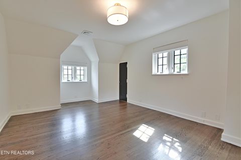Tiny photo for 2221 Cherokee Blvd, Knoxville, TN 37919 (MLS # 1305008)