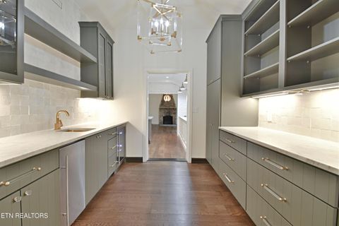Tiny photo for 2221 Cherokee Blvd, Knoxville, TN 37919 (MLS # 1305008)
