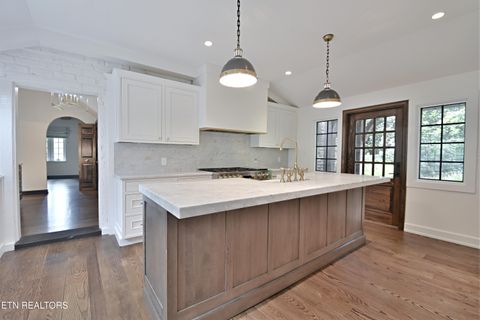 Tiny photo for 2221 Cherokee Blvd, Knoxville, TN 37919 (MLS # 1305008)
