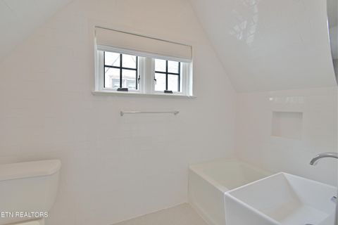 Tiny photo for 2221 Cherokee Blvd, Knoxville, TN 37919 (MLS # 1305008)