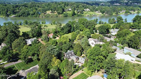 Tiny photo for 2221 Cherokee Blvd, Knoxville, TN 37919 (MLS # 1305008)