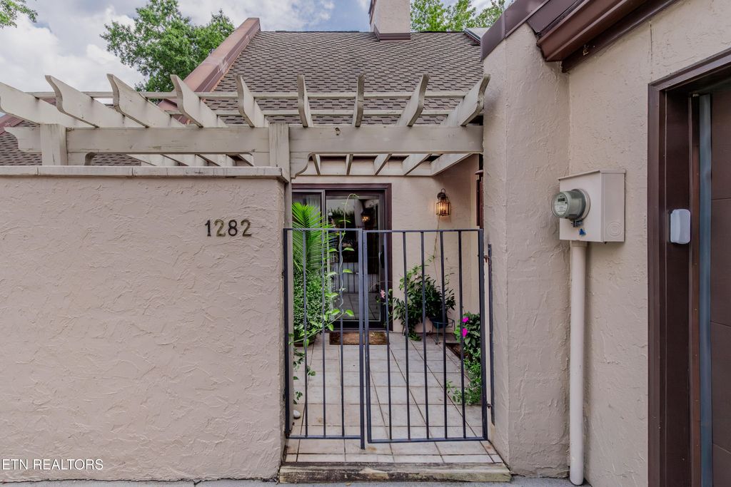 Photo of 1282 Burgandy Place, Knoxville, TN 37919 (MLS # 1314496)