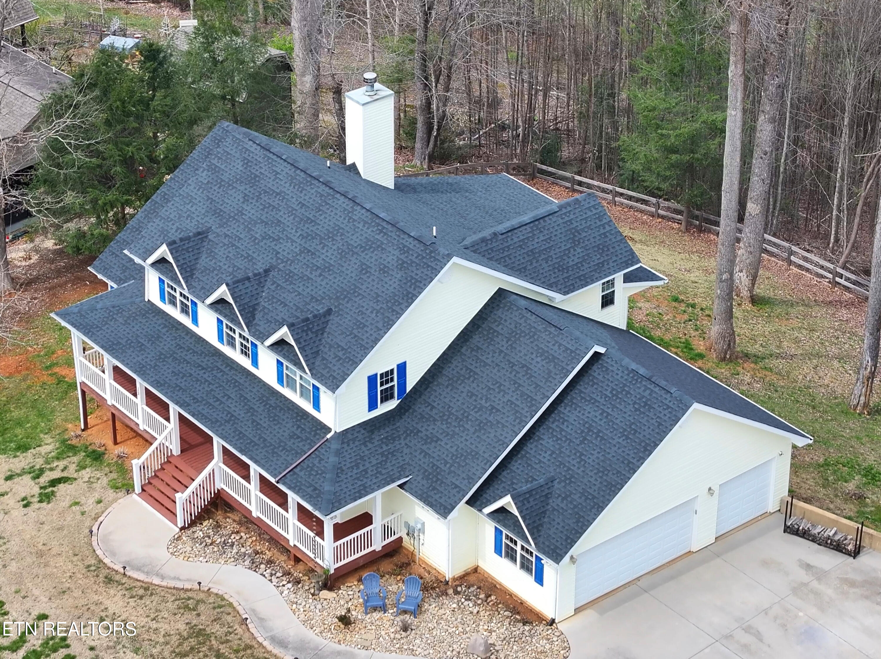 Photo 2 of 36 of 4040 Roundtop Drive house