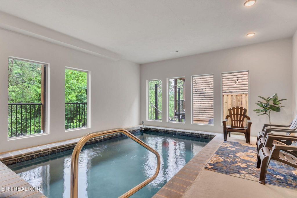 Photo of 2013 Myrtle Way Way, Pigeon Forge, TN 37863 (MLS # 1270595)