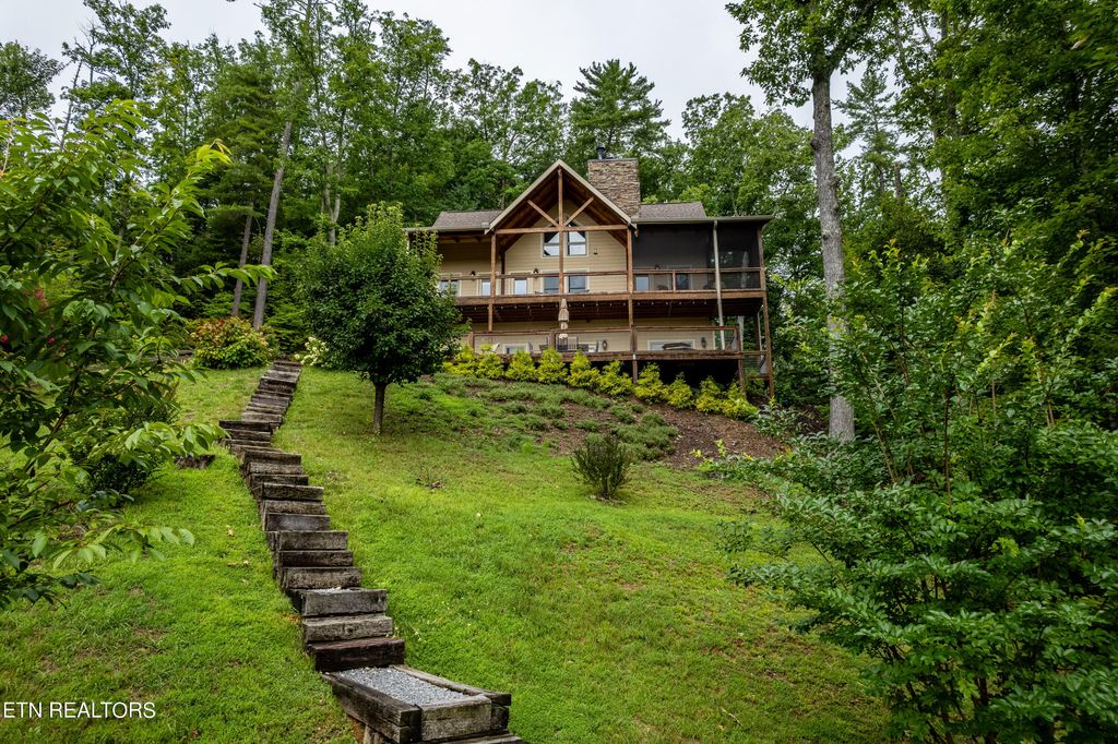 Photo of 612 Bear Den Rd, Townsend, TN 37882 (MLS # 1271442)