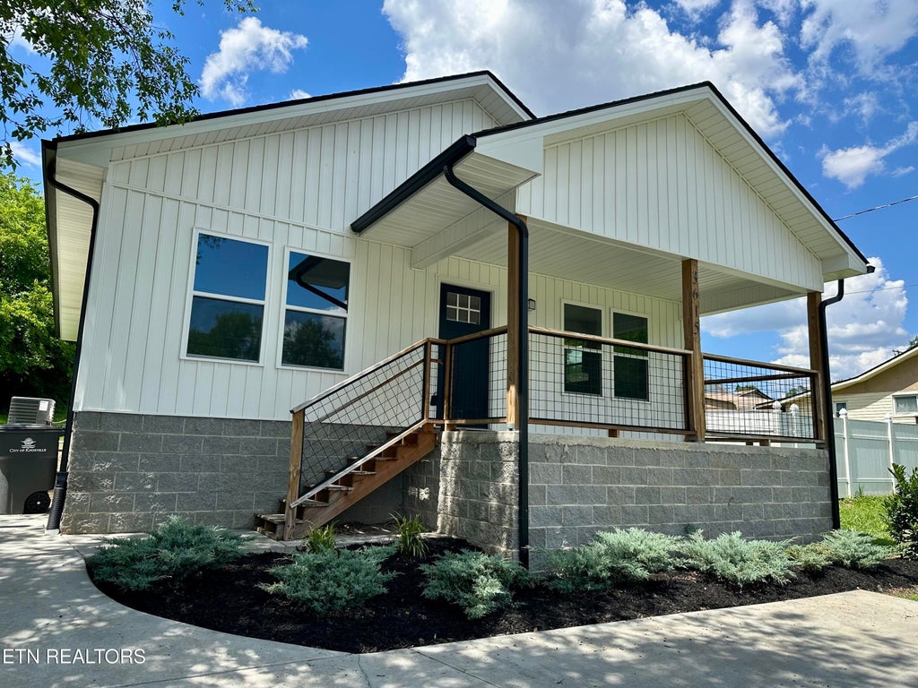 Photo of 3615 Lyle Ave, Knoxville, TN 37919 (MLS # 1341713)