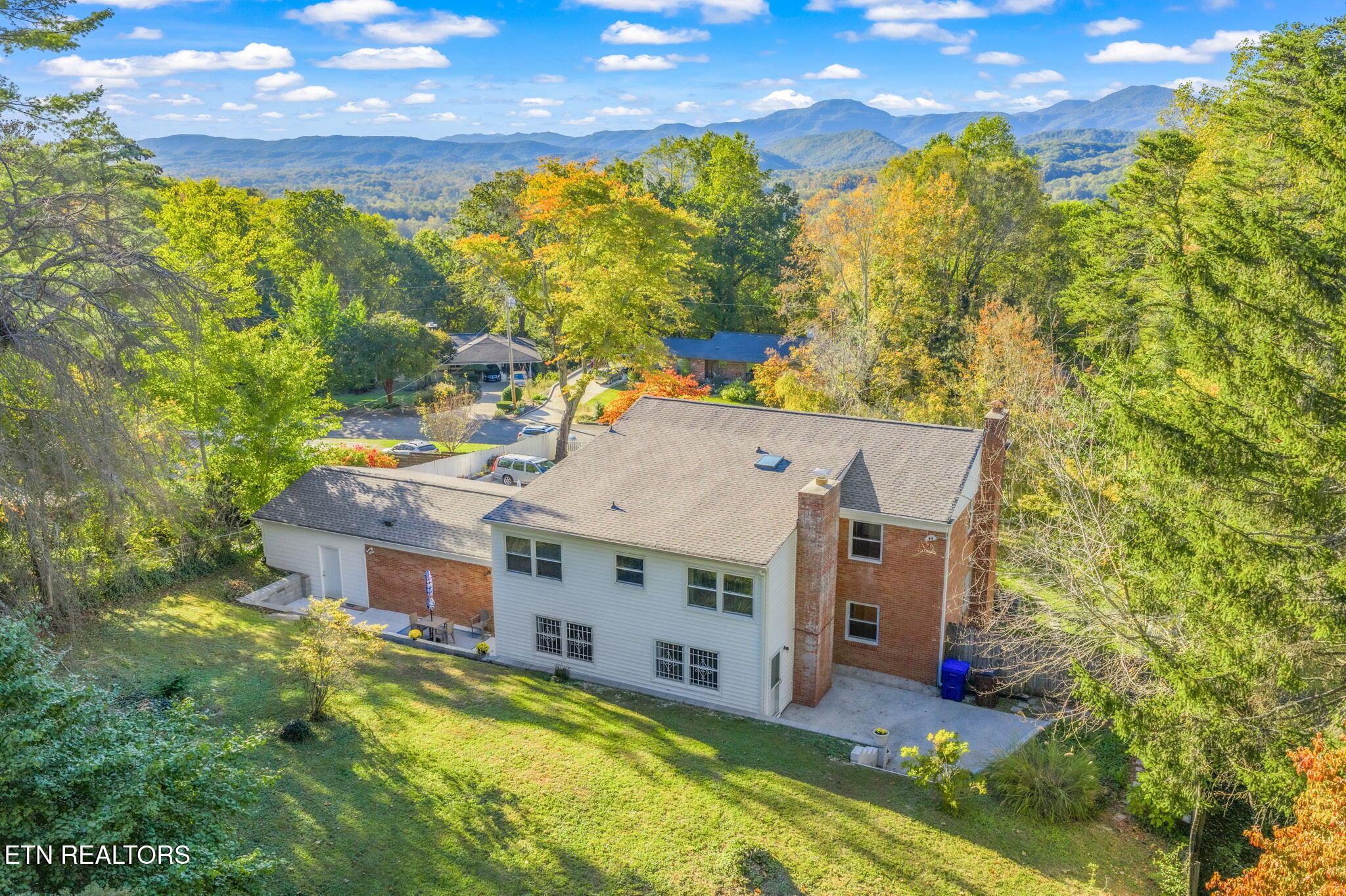 127 Westlook Circle