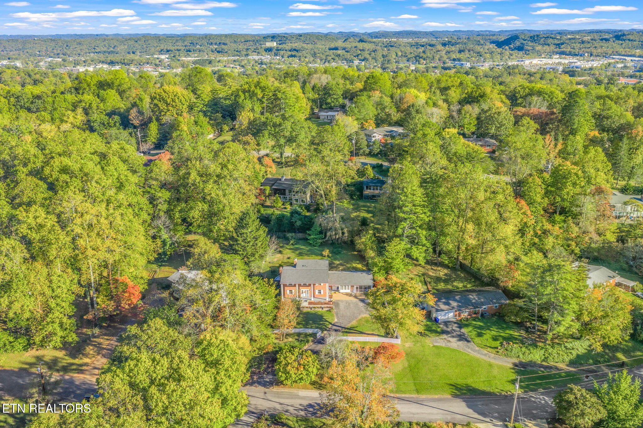 127 Westlook Circle