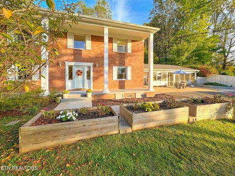 Photo of 127 Westlook Circle, Oak Ridge, TN 37830 (MLS # 1318700)