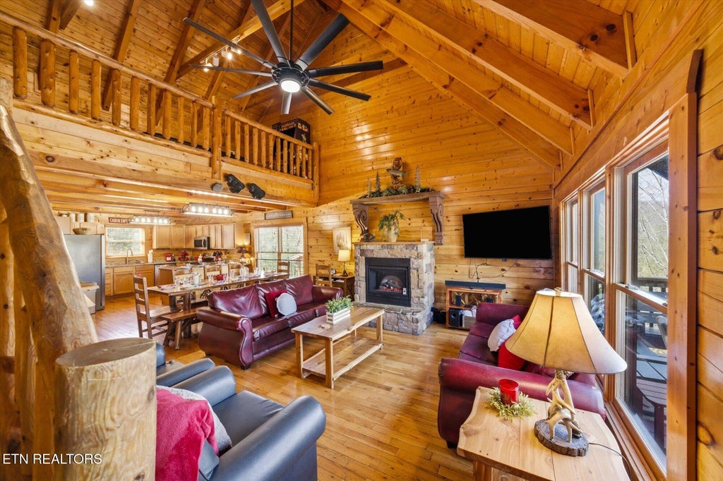Photo of 741 Chickasaw Gap Way, Pigeon Forge, TN 37863 (MLS # 1343544)