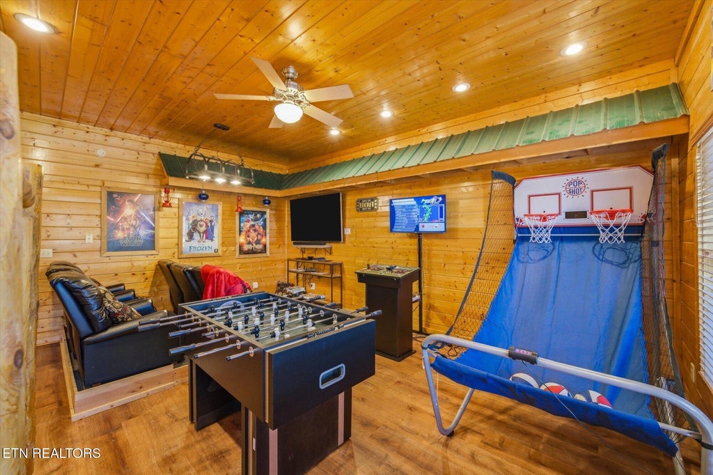 Photo of 741 Chickasaw Gap Way, Pigeon Forge, TN 37863 (MLS # 1343544)