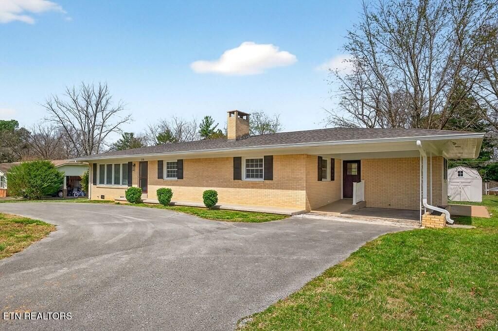 Photo of 328 Wedgewood St, Cookeville, TN 38501 (MLS # 1333748)