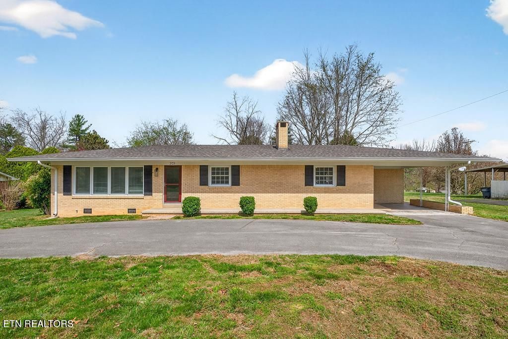 Photo of 328 Wedgewood St, Cookeville, TN 38501 (MLS # 1333748)