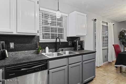 Tiny photo for 909 Whitesburg Drive, Knoxville, TN 37918 (MLS # 1318182)