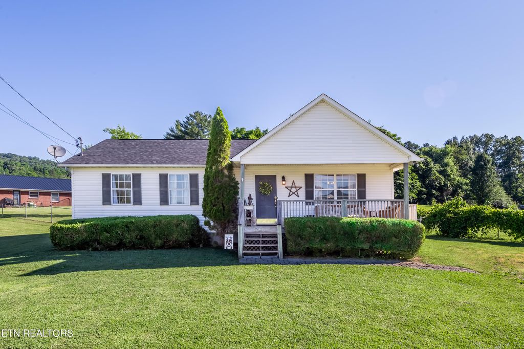 Photo of 204 Scenic Springs Lane, Maynardville, TN 37807 (MLS # 1267611)