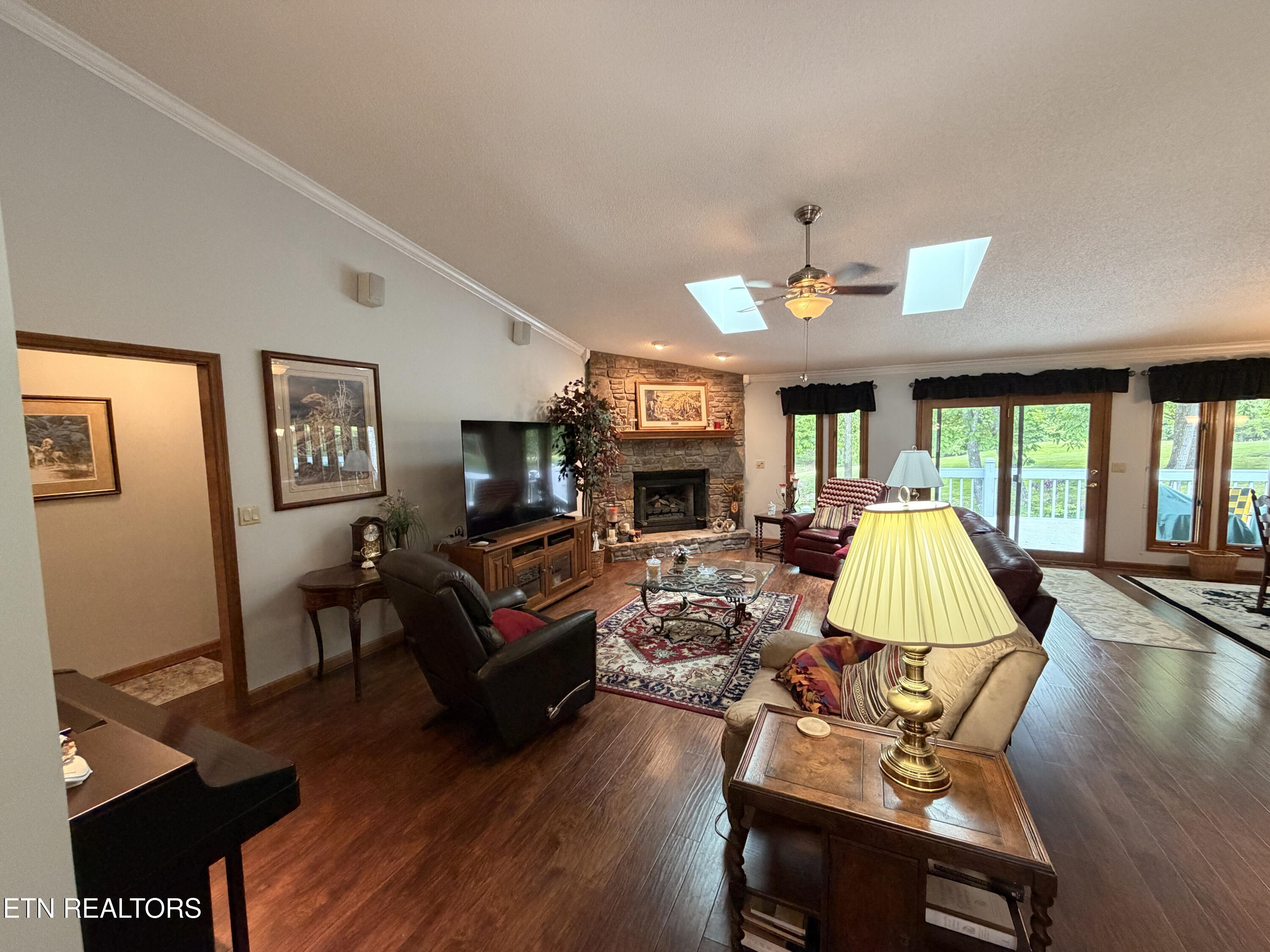 18 Heather Glen Drive