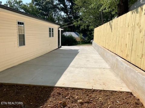 Tiny photo for 1486 Short St, Morristown, TN 37814 (MLS # 1319392)