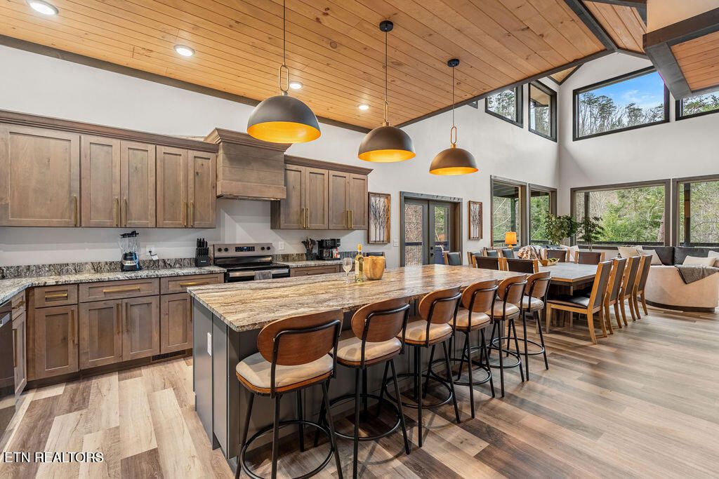 Photo of 2905 Raven Fork Circle, Sevierville, TN 37876 (MLS # 1334039)