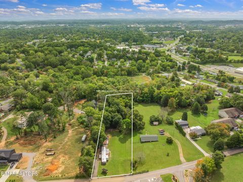Photo of 1402 Andes Rd, Knoxville, TN 37931 (MLS # 1317891)