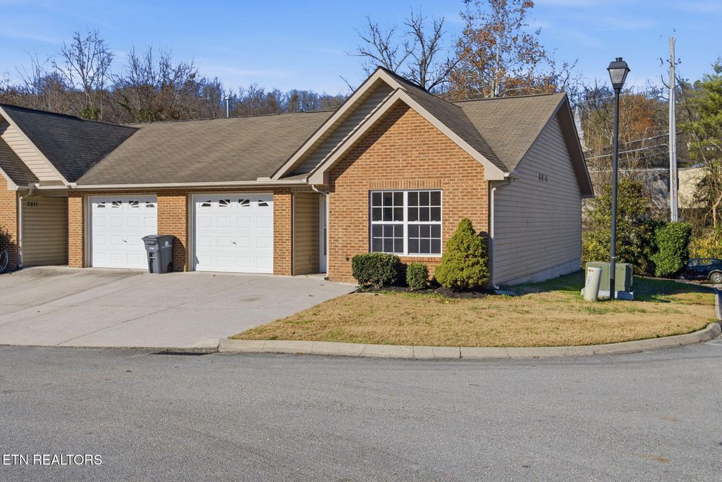 Photo of 3513 Valley Stream Way, Knoxville, TN 37917 (MLS # 1323262)