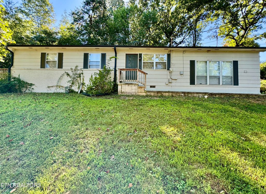 Photo of 128 Bettis Lane, Kingston, TN 37763 (MLS # 1339740)