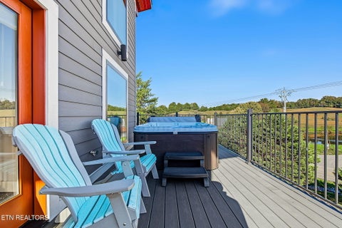Tiny photo for 810 Blue Herring Way, Sevierville, TN 37876 (MLS # 1359673)