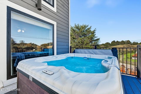 Tiny photo for 810 Blue Herring Way, Sevierville, TN 37876 (MLS # 1359673)