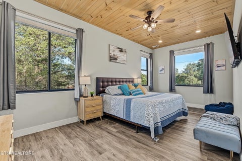 Tiny photo for 810 Blue Herring Way, Sevierville, TN 37876 (MLS # 1359673)