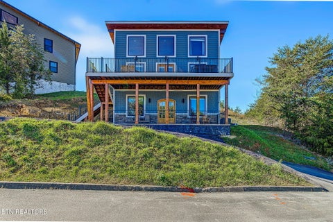Photo of 810 Blue Herring Way, Sevierville, TN 37876 (MLS # 1359673)