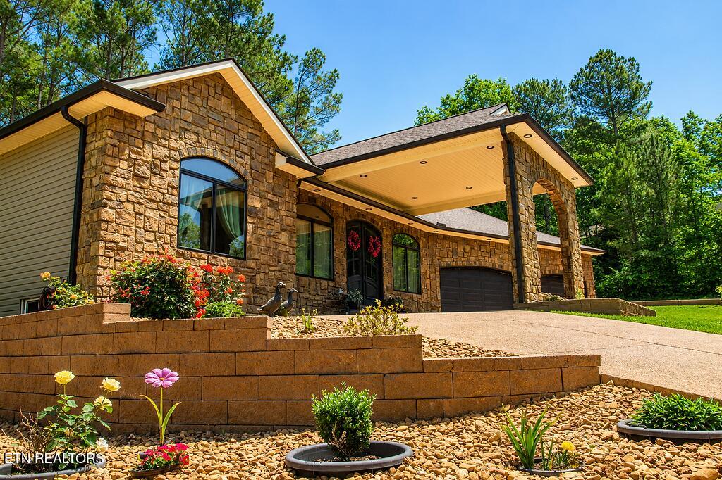 301 Inagehi Lane
