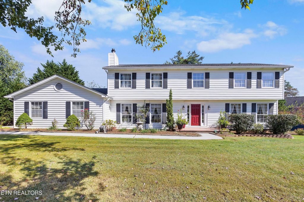 Photo of 1020 Crooked Springs Rd, Knoxville, TN 37932 (MLS # 1318328)