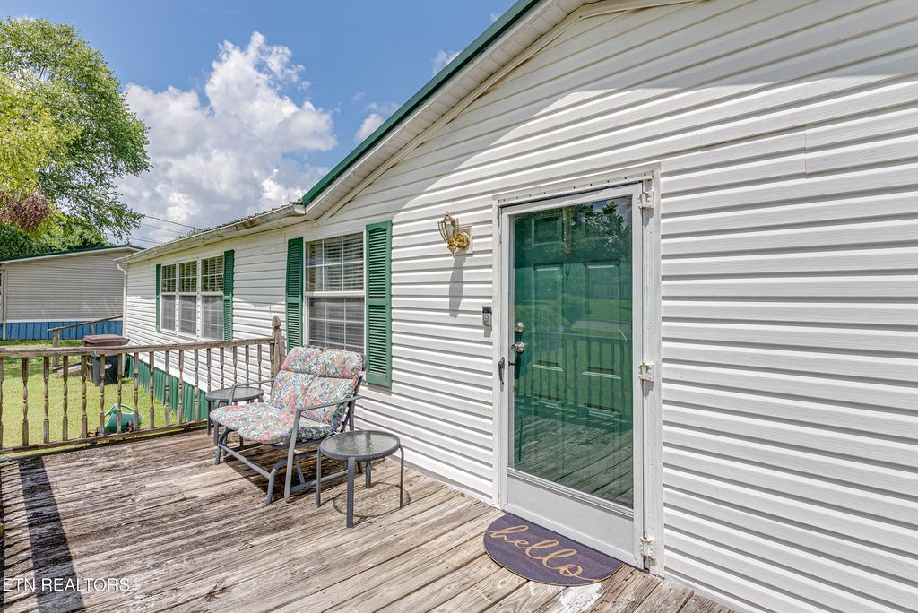 Photo of 425 Bluff Mountain Drive, Walland, TN 37886 (MLS # 1308062)