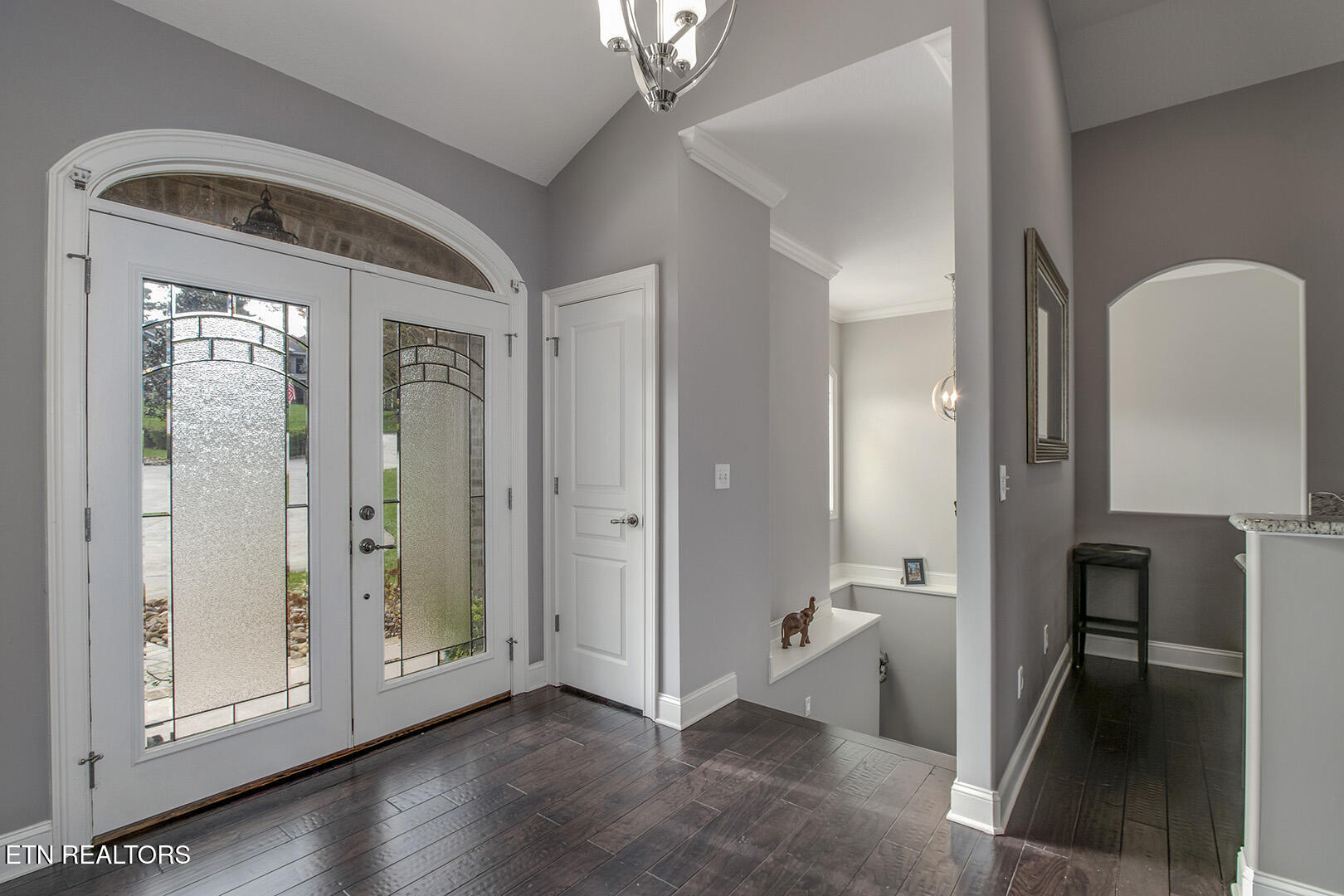 Loudon, Tennessee 37774, United States, 4 Bedrooms Bedrooms, ,4 BathroomsBathrooms,Residential,Pending,242487