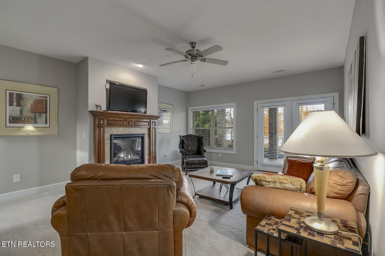 Loudon, Tennessee 37774, United States, 4 Bedrooms Bedrooms, ,4 BathroomsBathrooms,Residential,Pending,242487