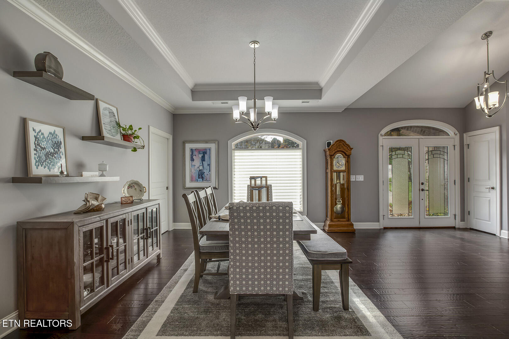 Loudon, Tennessee 37774, United States, 4 Bedrooms Bedrooms, ,4 BathroomsBathrooms,Residential,Pending,242487